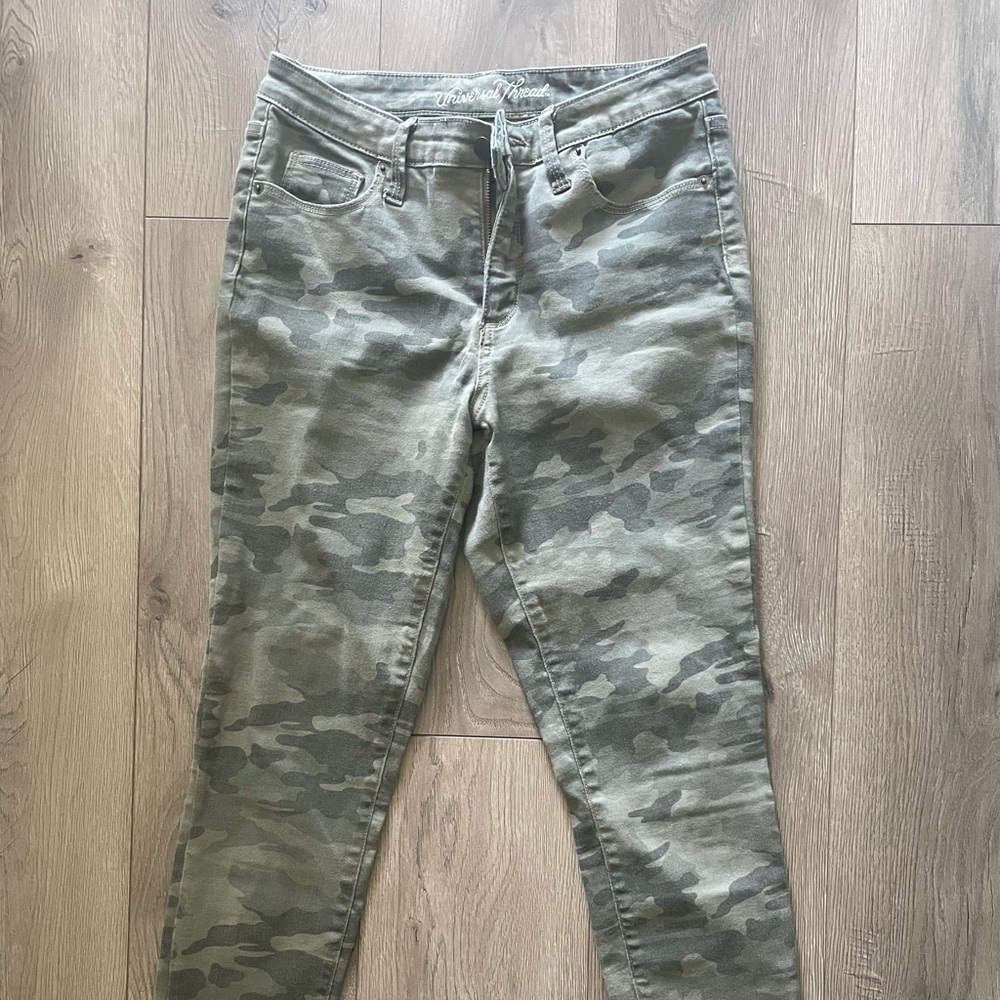 Camo stretch jeans